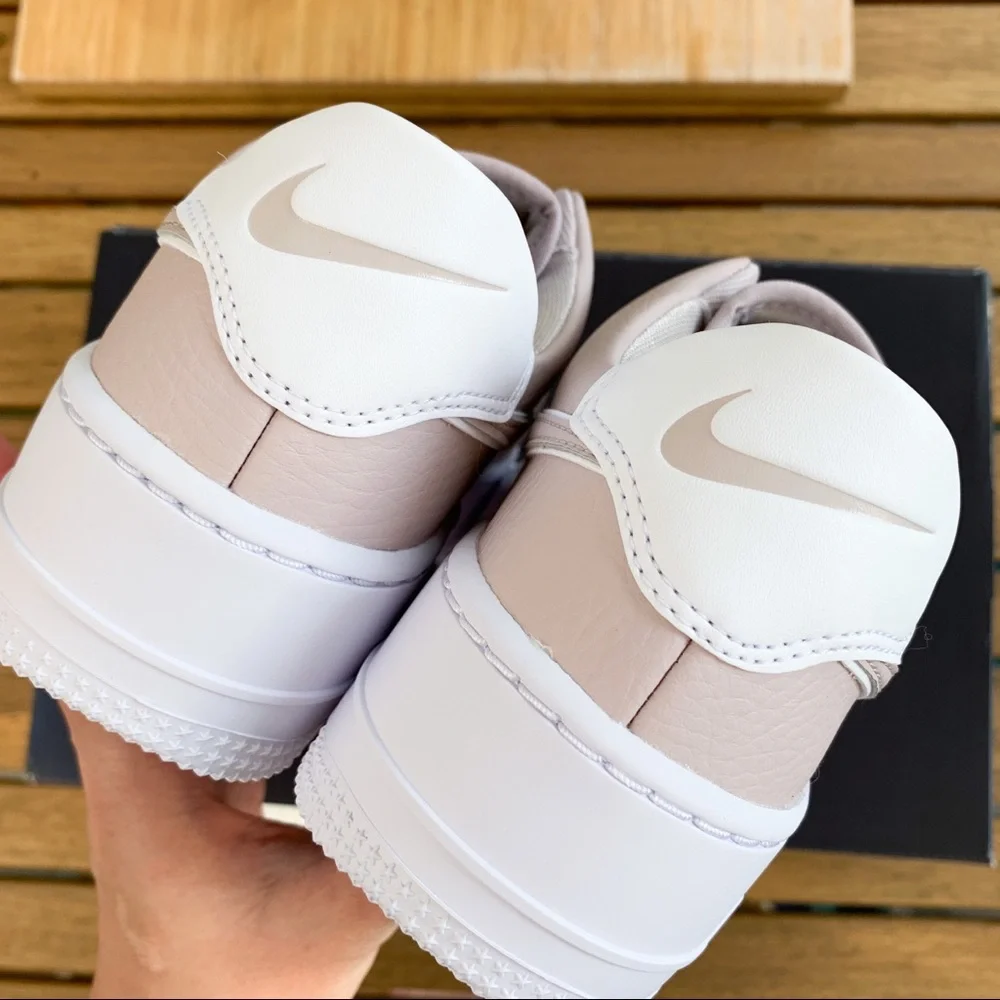 Women Air Force 1 Sage Low Pastel pink shoes - Picture 4 of 5